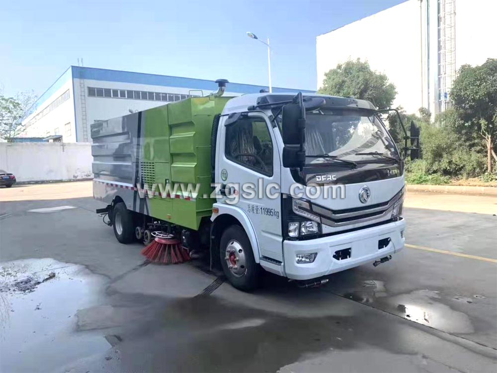 程力集團(tuán)東風(fēng)大多利卡洗掃車(chē)（國(guó)六）